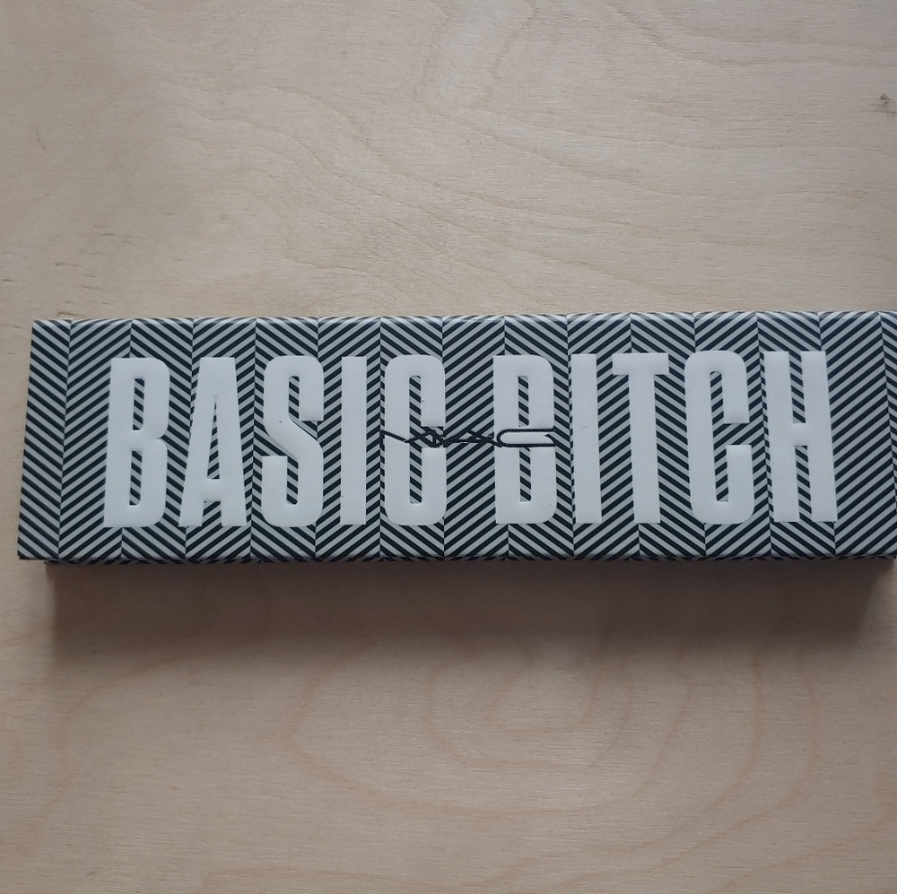 M.A.C Basic Bitch Pallet
